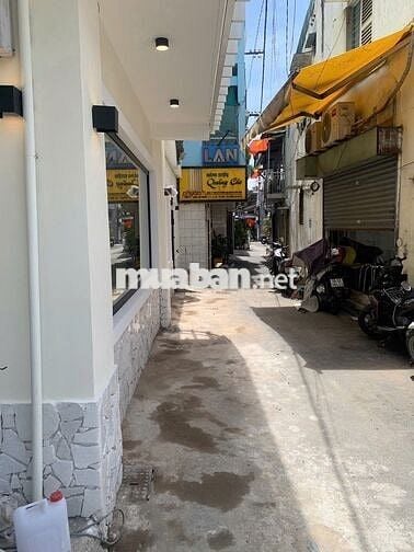 Mặt tiền KD Đinh Tiên Hoàng, nhà mới 2 tầng BTCT – 10.89 tỷ - căn góc