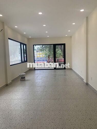 Mặt tiền KD Đinh Tiên Hoàng, nhà mới 2 tầng BTCT – 10.89 tỷ - căn góc