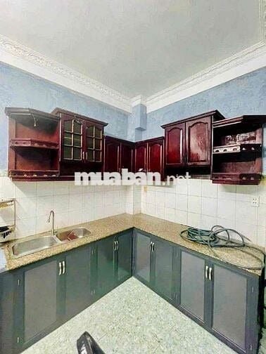 HUỲNH VĂN BÁNH 2PN 2WC 10TR/ th CỌC 1