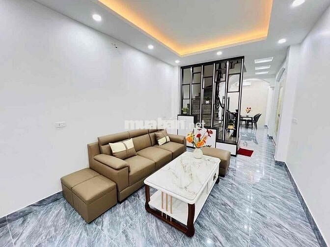 Ngõ Thông Kinh Doanh - Ô Tô Tránh - Gần Phố - Đầy Đủ Nội Thất