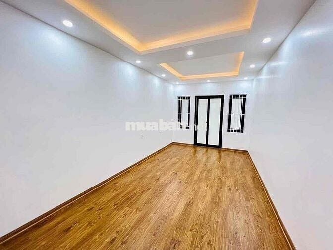 Ngõ Thông Kinh Doanh - Ô Tô Tránh - Gần Phố - Đầy Đủ Nội Thất