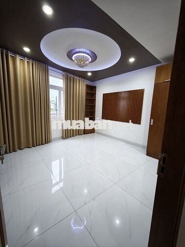 Cho Thuê Nhà Nguyên Căn Mặt Tiền PHẠM VĂN ĐỒNG, BÌNH THẠNH