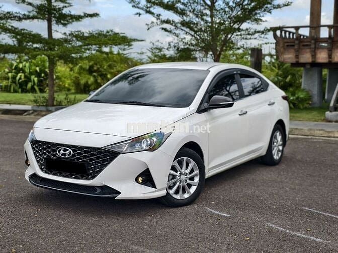 yundai Accent 2023 số tự động, màu trắng