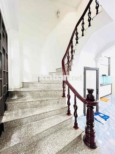 Ngõ Thông Kinh Doanh - Ô Tô Tránh - Gần Phố - Đầy Đủ Nội Thất