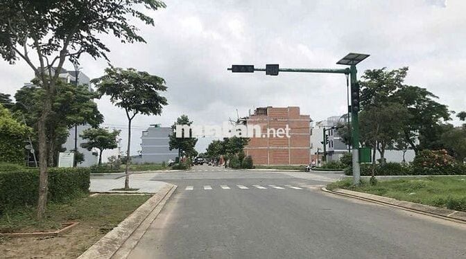 Về quê làm ăn cần bán lô đất 100m2 gần KDC Five Star, giá 1,5tỷ sổ sẵn