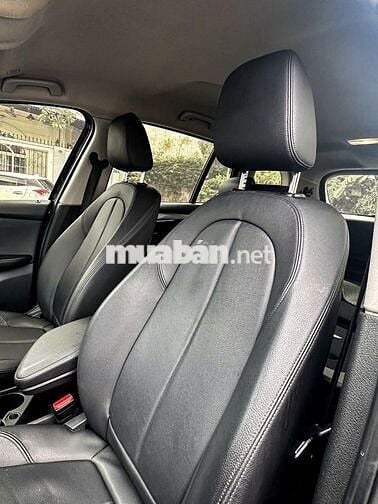 BMW 218i Gran Tourer 2016