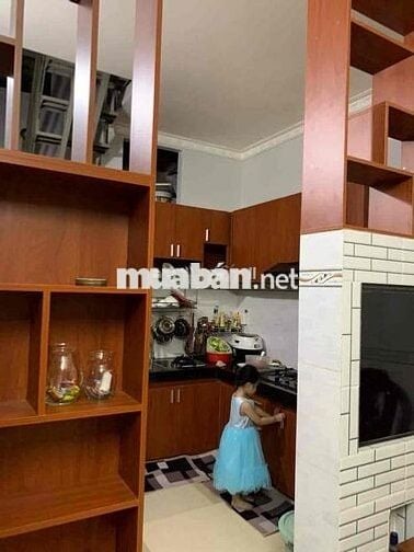 nhà sổ Hồng riêng.1 trệt 1 lầu .