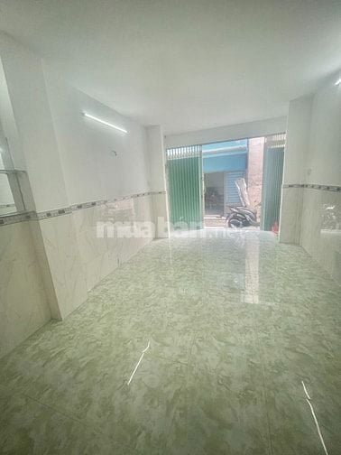 Bán Nhà 2 Tầng Lò Gốm, P.8, Q6, 2PN 2WC, SHR, 3,85 Tỷ – Vị Trí Đắc Địa
