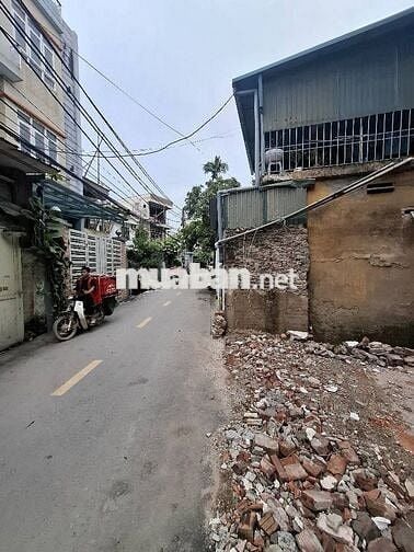 Bán gấp đất Ngọc Hồi 2 ô tô ,ngõ thông Kinh doanh ,lô góc giá 9.3 tỷ