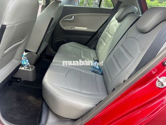 Kia Morning Si 2017 màu đỏ