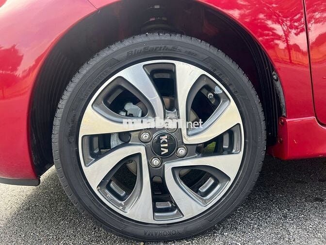 Kia Morning Si 2017 màu đỏ
