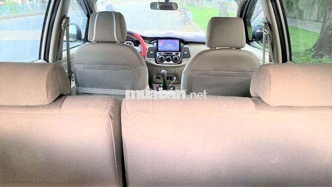 Chính chủ bán INNOVA 2016 E xe zin đẹp nhà dùng