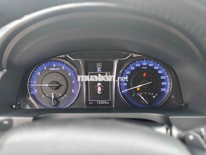 Toyota Camry 2018 2.5Q - 70000 km màu đen
