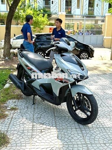 👉AIR BLADE 2017 bso43 chính chủ, lên màu xám xi mă
