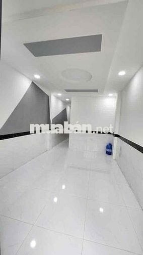 nhà nhỏ thu nhập mỗi tháng cho thuê 12tr. mat tiền lưu trọnng lư Quận