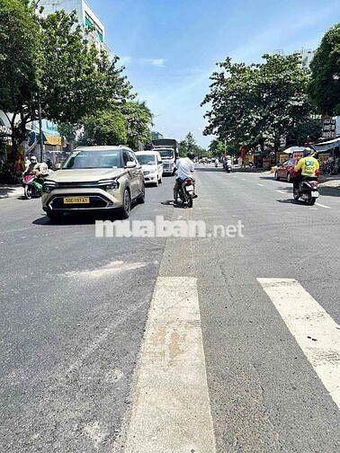 CẦN BÁN GẤP NHÀ CHDV CÓ 24 PHÒNG ĐANG CHO THUÊ THU NHẬP 60TR/THÁNG