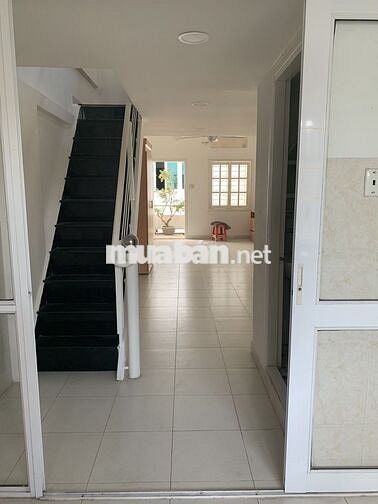 Cho thuê CĂN HỘ CÓ GÁC 2PN - 2WC (ngay cầu Bông)