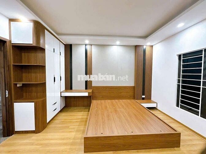 LIÊN MẠC giáp với HV Tài Chính- Nhà mới 5 tầng - LÔ GÓC, full NỘI THẤT