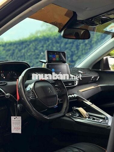 Peugeot 5008 2018 1.6L Turbo - 84000 km
