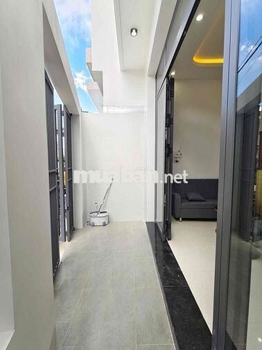 NHÀ TRỆT LẦU MỚI ĐẸP HẺM NHÁNH 311 NGUYỄN VĂN CỪ GẦN ĐH KỸ THUẬT CN