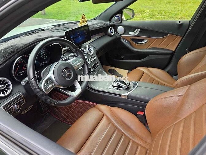 Mercedes Benz C Class 2021 C 300 AMG - Bank 90%