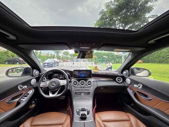 Mercedes Benz C Class 2021 C 300 AMG - Bank 90%