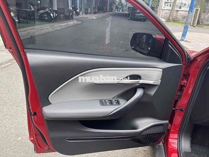 VinFast VF6 2025 - 2000 km