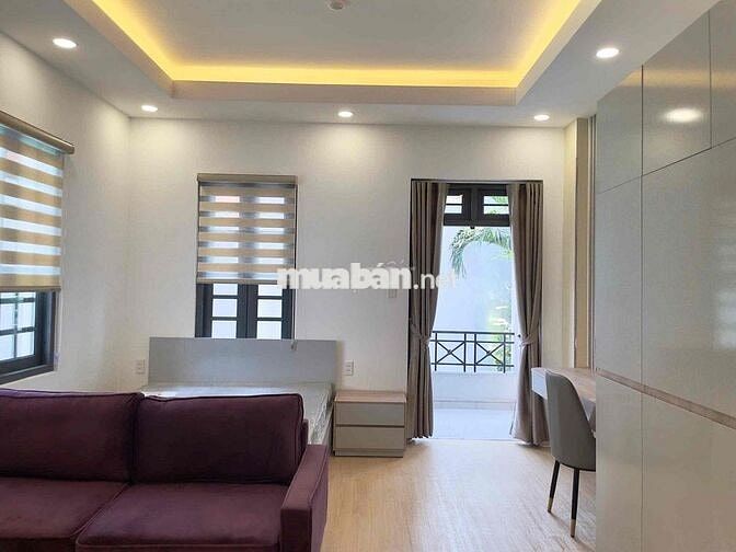 Luxury tách bếp ban công đầy đủ nội thất