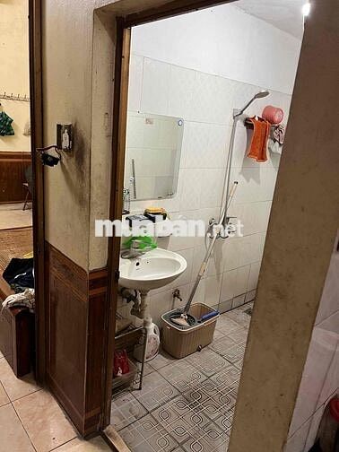 Cho thuê nhà tầng 1 riêng biệt Đại Học Công Đoàn