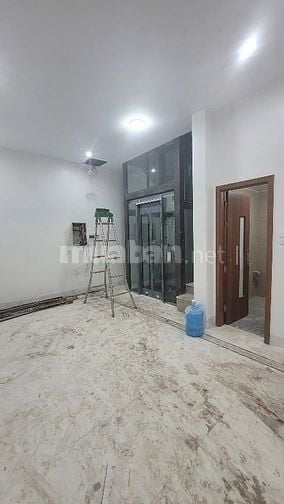 Chỉ 1 căn Lô góc, 3 thoáng -Trần Quý Cáp, 5.5m ngang, nở hậu, đẹp 