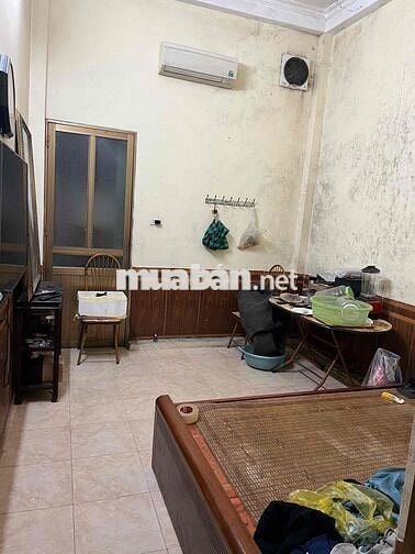 Cho thuê nhà tầng 1 riêng biệt Đại Học Công Đoàn