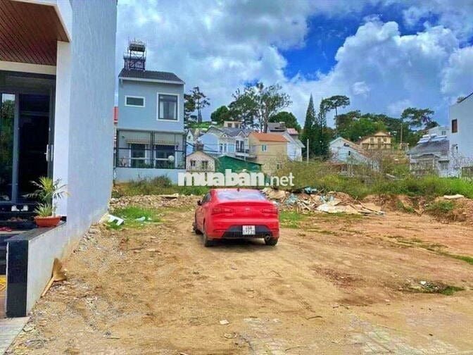 Kẹt tiền bán gấp đất Phạm Hồng Thái, gần ga Đà Lạt, thổ cư 100% - SHR