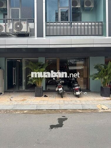 Cho thuê MB Đặng Dung, P Tân Định, Q1, 8x25m - Giá 70tr