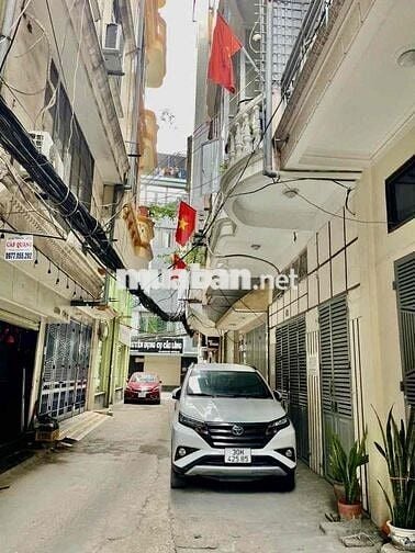 cho thuê làm VP hoặc CH khu trung tâm ,, 35 m kép kín 6,5 tr/ 1 tháng