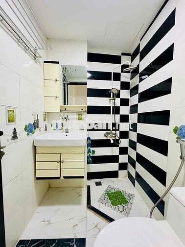 NHÀ ĐẸP DÂN XÂY - 20M RA PHỐ - KINH DOANH - 5 TẦNG 4 NGỦ