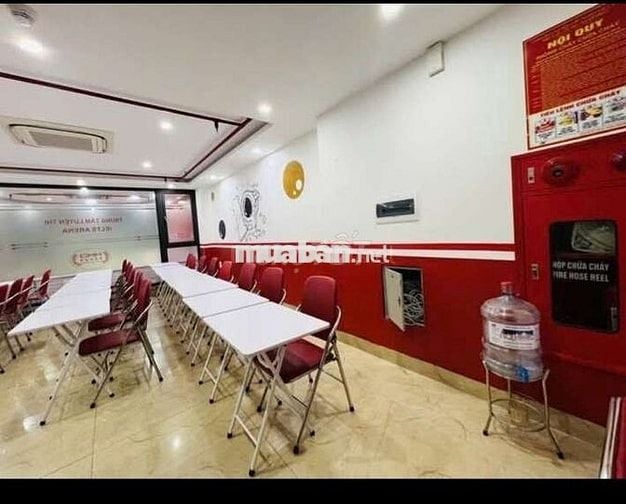 Tôi cần bán nhà mặt phố Trần Bình 9tầng thang máy full nội thất.