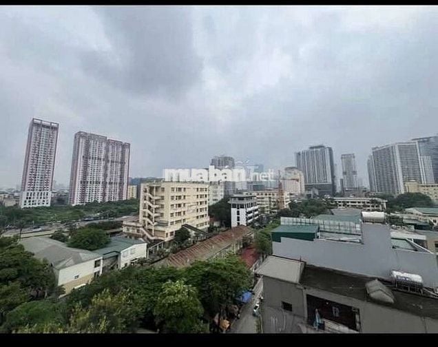 Tôi cần bán nhà mặt phố Trần Bình 9tầng thang máy full nội thất.