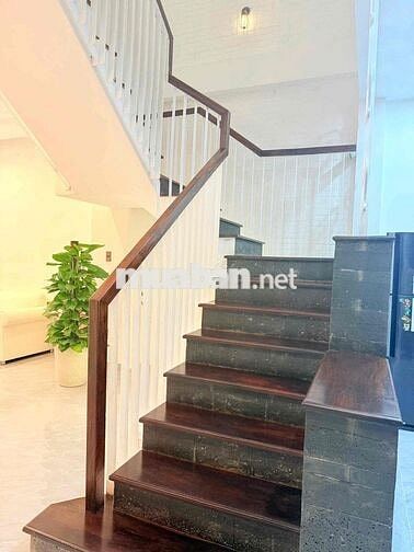 Bán nhà Vip - mới Nam Tri Phương Nhìn biệt thự