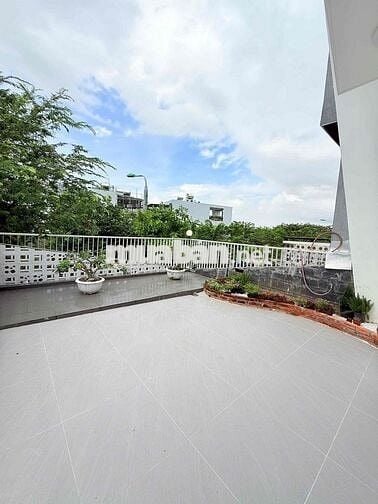 Bán nhà Vip - mới Nam Tri Phương Nhìn biệt thự