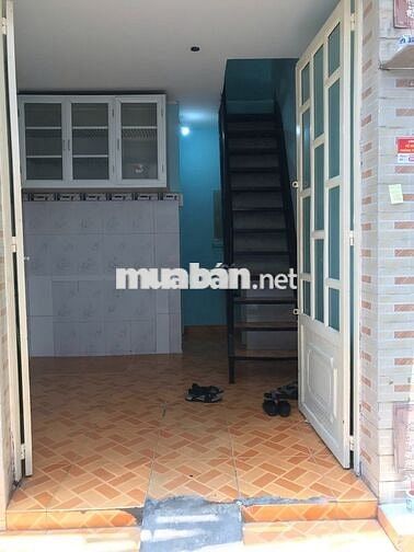Nhà hẻm 20m2, 1 trệt 2 lầu 1 tầng thượng, đường 3/2, Quận 10.
