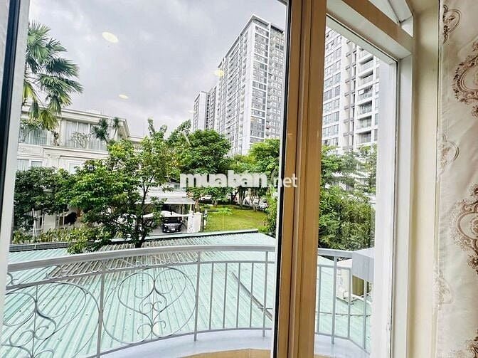 Cho thuê Biệt thự tứ lập Phú Mỹ Hưng Q.7, 5 phòng, sân vườn, BBQ