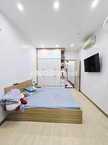 BÁN NHÀ VŨ HỮU THANH XUÂN NGÕ TO GẦN PHỐ GẦN Ô TÔ DT: 42m2 *4 Tầng