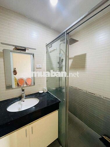 Bán gấp căn hộ No3 Trần Quý Kiên. DT 53m gồm 2pn, 1wc.