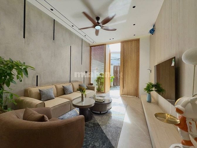 Xoay tiền kinh doanh bán nhà đường 6m Nguyễn Hữu Hào-P9-Q4. Giá 4tỷ15
