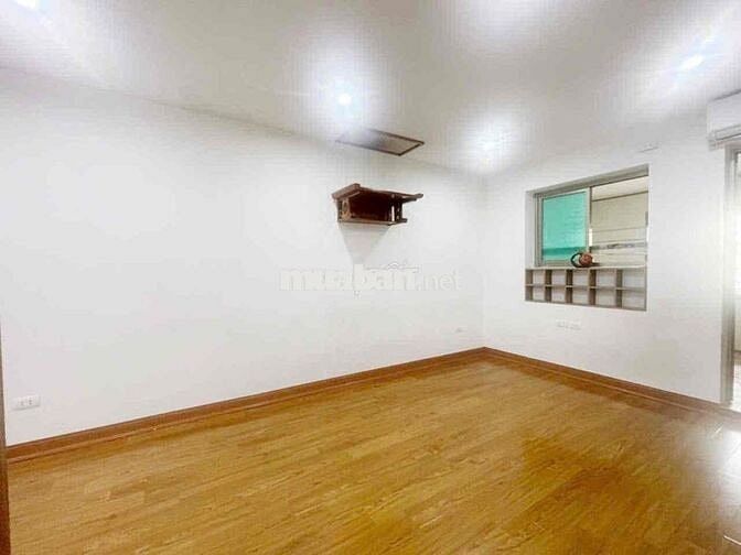 Bán nhà tập thể phố Phương Mai nguyên bản nhà đẹp 2 thoáng tiện ích 75