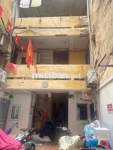 Bán nhà tập thể phố Phương Mai nguyên bản nhà đẹp 2 thoáng tiện ích 75