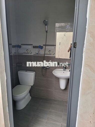 CHO THUÊ MẶT BẰNG 5X24M KDC ĐẠI PHÚC MẶT TIỀN PHẠM HÙNG. CÓ BẾP, WC.