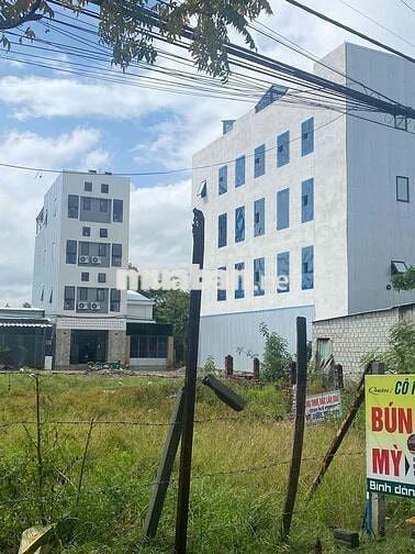 Đất kiệt Mai Đăng Chơn đối diện trường Đại Học