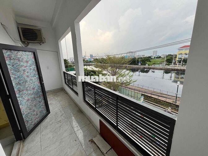 PHÒNG MỚI STUDIO 2 PHÒNG NGỦ MỚI XÂY NỘI THẤT ĐẦY ĐỦ CÓ BAN CÔNG