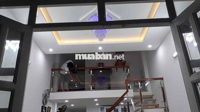 CHÍNH CHỦ GỞI BÁN GẤP NHÀ VỊ TRÍ RẤT ĐẸP GIÁ NGỘP APĐ